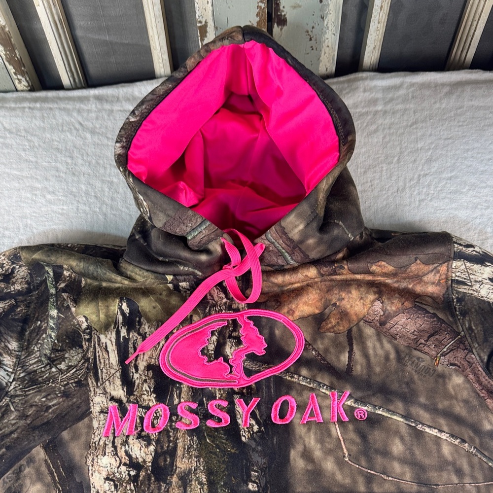 Mossy Oak Camo Hoodie with Bright Pink Logo - Picture 6 of 12
